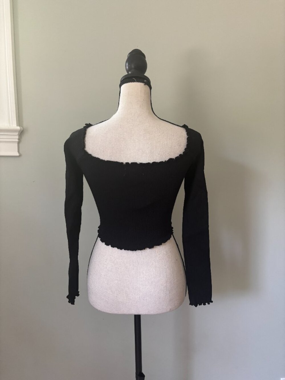 Privy Black Ribbed Tie-Front Crop Top Large NWT - Picture 3 of 6
